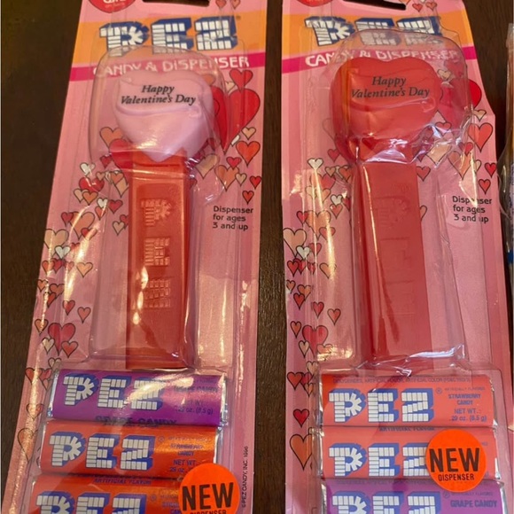 PEZ Candy Dispenser Set with Assorted Characters - Picture 2 of 9
